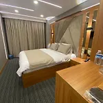 旅馆 Besiktas Vip & *