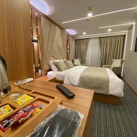 Hostel Besiktas Vip & *