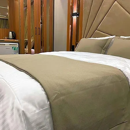Besiktas Vip & *